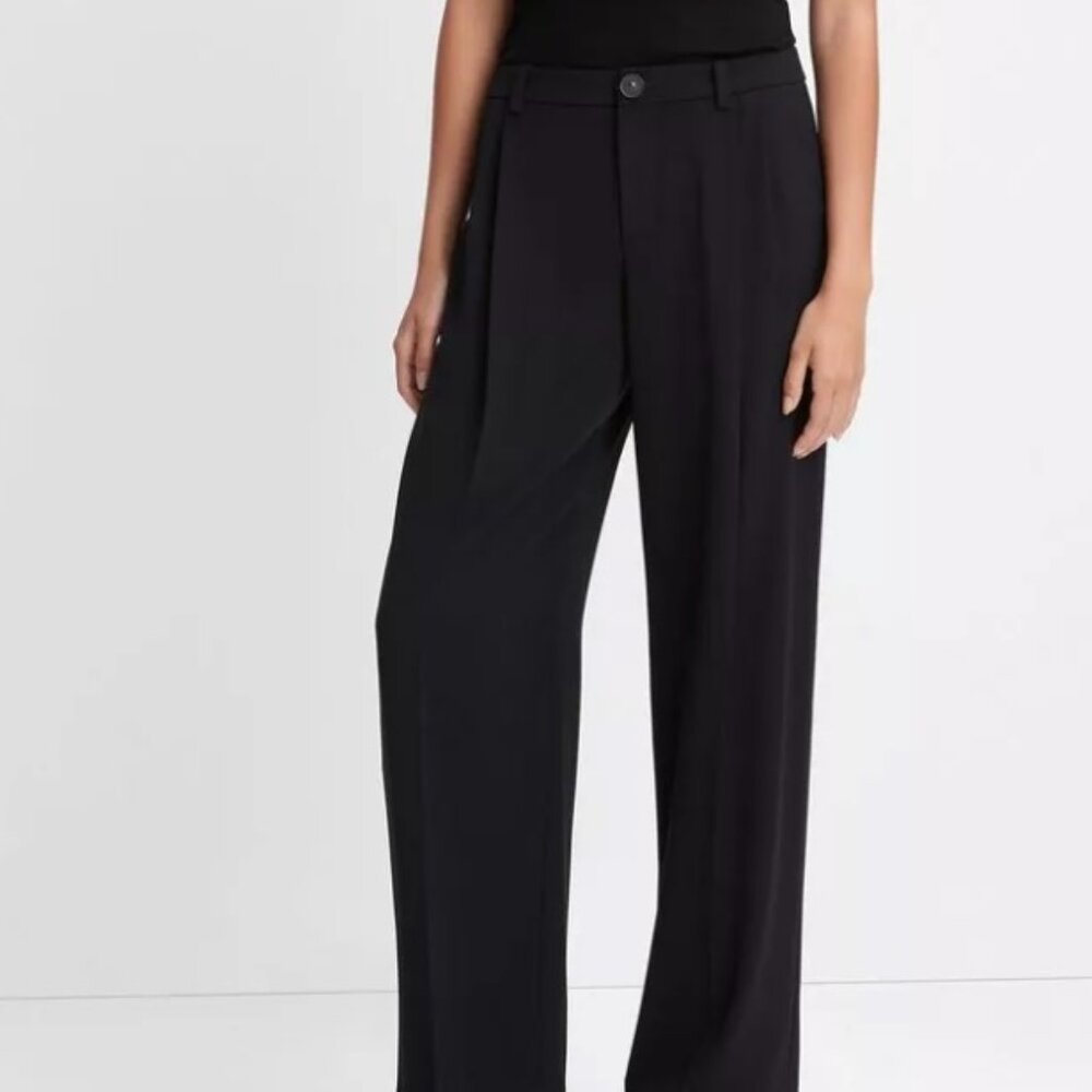 Vince. Italian Wool-Blend Pleated Wide-Leg Trouser